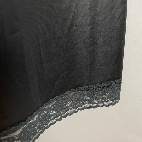 Vintage Black Full Slip Lace Size Medium Vanity Fair Lingerie Adjustable Straps‎ - Picture 10 of 12